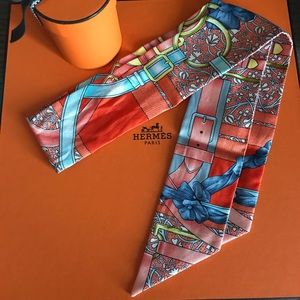 Hermès Twilly Scarf